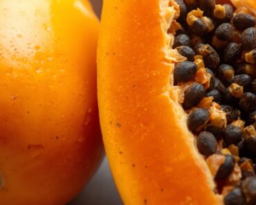 Papayas Are Nutrient Powerhouses—Seeds Included! Here’s Why You Should Eat Them Papayas Are Nutrient Powerhouses—Seeds Included! Here’s Why You Should Eat Them