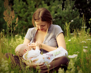 The Beautiful Secret Behind Why Breastfeeding Heals a Mother’s Body